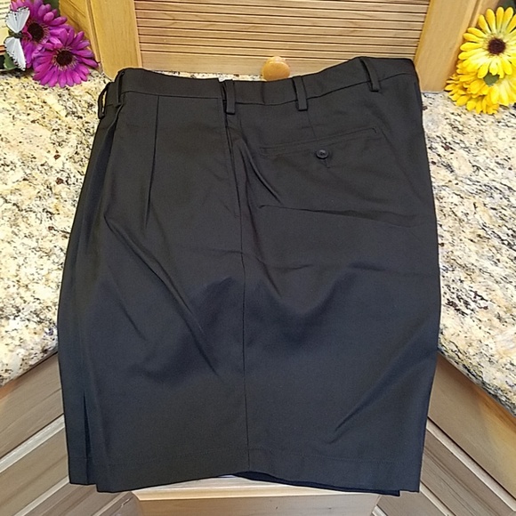 3 shorts Men's JoS. A.Bank dress shorts NWOT 40 - Picture 2 of 8